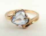 10k Yellow Gold Aquamarine Ring