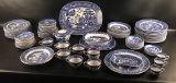107 Pieces : Allertons Blue Willow China