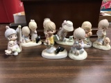 Lot of 8 : Precious Moments figurines