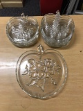 Group of 13 : Glass Apple Plates