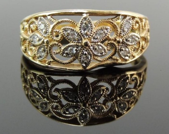 14k Yellow Gold Floral Filigree Diamond Ring