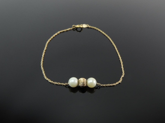 14k Yellow Gold Bracelet with Pearls and Gold Bead
