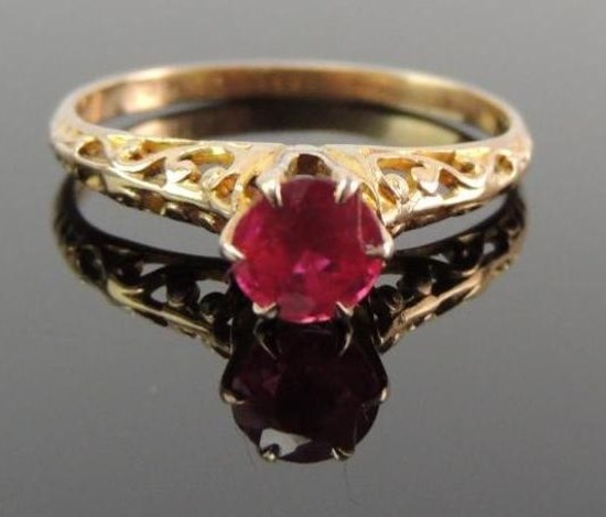 Antique Pink Sapphire 10k Yellow Gold Ring