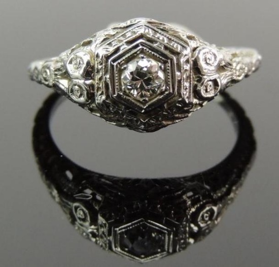 Antique 18k White Gold Filigree Diamond Ring