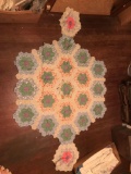 Antique hand quilted grandma flowers quilt