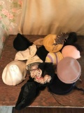 Group of vintage women hats