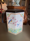 Bing and grondahl bluebird 1988 jar with a lid