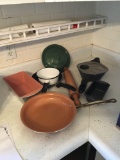 Group of kitchen items