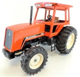 ERTL Deutz-Allis 8010 Farm Toy Tractor.