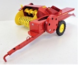 Tru-Scale New Holland 66 Farm Toy Hay Baler.