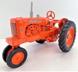 ERTL Allis-Chalmers WD-45 Farm Toy Tractor.