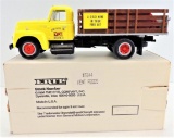 ERTL / First Gear 1957 International R190 Pickup Kent Feeds,