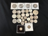 Lot of 30 US Coins.