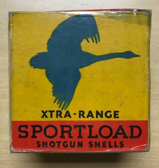 Full box of extra range sport load 12 gauge vintage shotgun shells