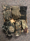 Seven pairs of winter gloves