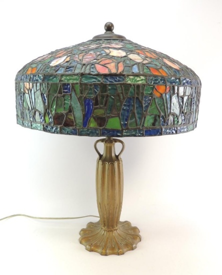 Antique Stained Glass Tiffany Style Lamp w/Tulips