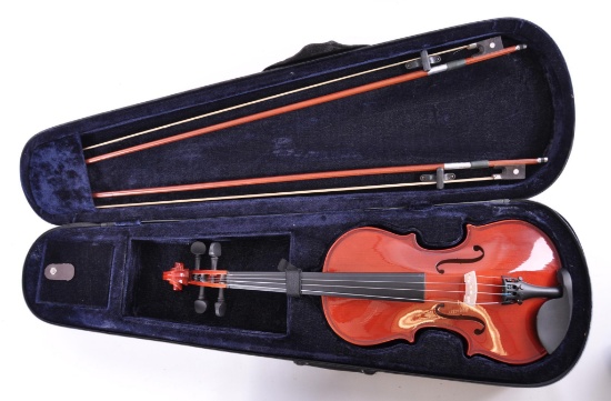 ADM Model VLP13-34 Violin with Case