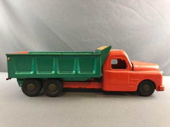 Vintage metal Structo dump truck