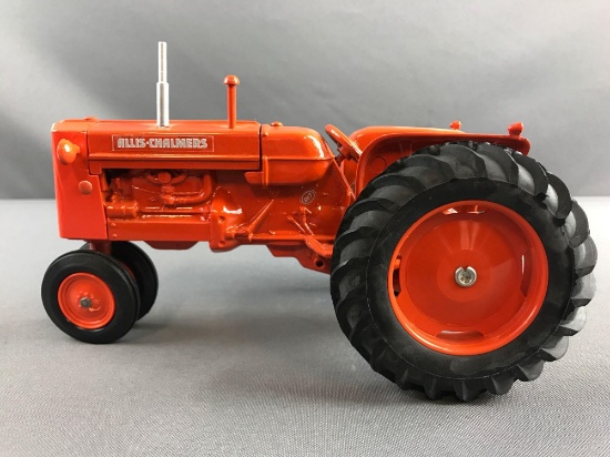 Scale Models Allis Chalmers D17 die cast tractor