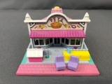 Polly pockets pet store