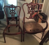 Group of 2 Vintage wooden Chairs