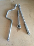 Group of 3 ratchet, breaker bar and more