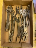 Group of adjustable wrenches