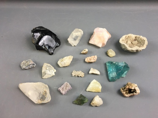 Large group of Geodes