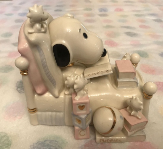 Peanuts Lenox Baby Snoopy Bank