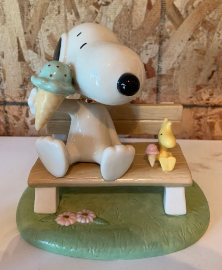 Lenox Happiness is Ice Cream with Snoopy peanuts porcelain figurine