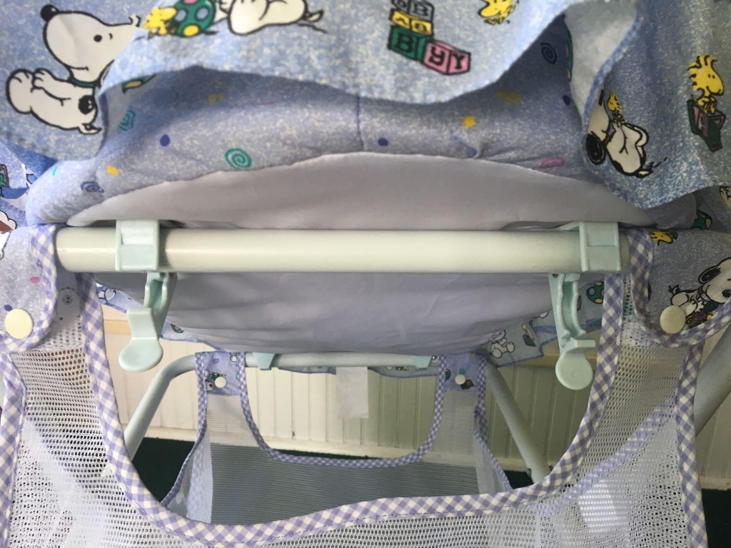 snoopy bassinet