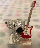 Crystal World Peanuts Jeweled Rock On Snoopy