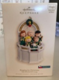 Hallmark Keepsake ornament Ringing in Christmas the peanuts gang