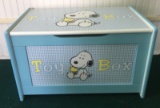 Baby Snoopy Toy Box