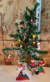 Peanuts Christmas tree Musical figurine