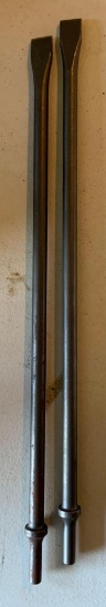 Group of two pneumatic chisel attachments