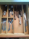 Drawer Contents Flatware