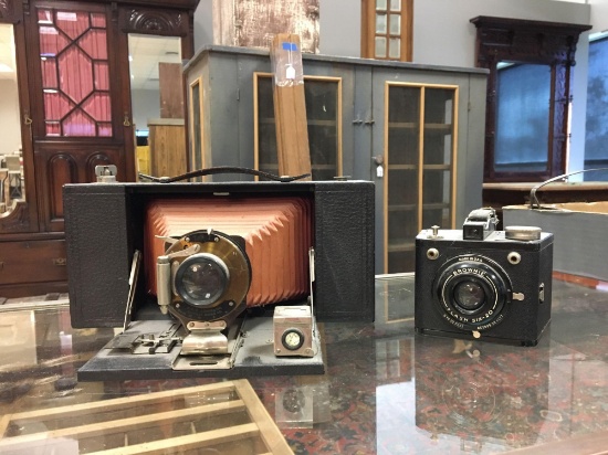 Group of 2 Vintage Cameras