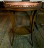 Vintage Mahogany Lamp Table