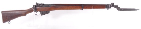 WW2 US/British Lee Enfield No. 4 Mk1 .303 British Cal. Bolt Action Rifle with Bayonet