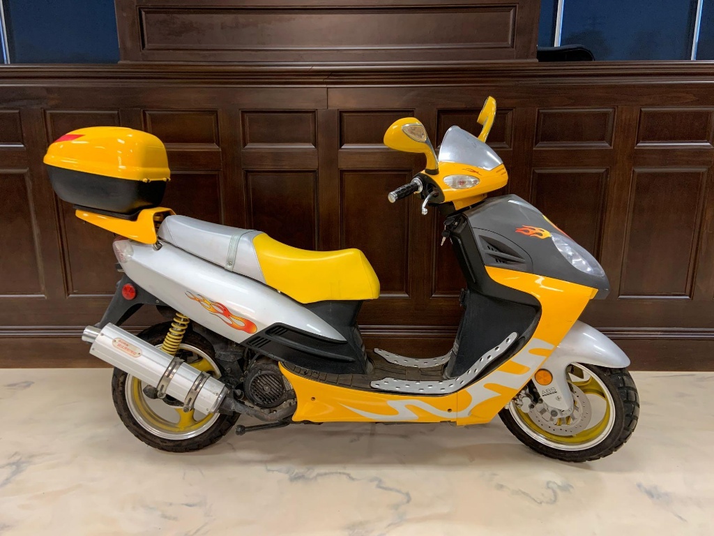 2009 Shanghai JMStar Motorcycle Co. Phantom Scooter | Cars & Vehicles  Motorcycles | Online Auctions | Proxibid