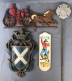 Group of 4 decor pieces