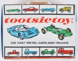 Full Tootsie Toy 30 Car Collector Case