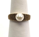 10k Yellow Gold and Pearl Ring