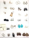 Lot of Fashion Earrings : 26 pairs