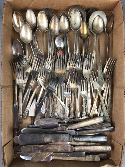 Group of 80 pieces assorted vintage flatware
