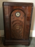 Antique Zenith Floor Console Long Distance Radio