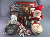 Group of 15+ Pieces : Assorted Christmas Decor