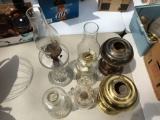 Group of 6 : Vintage Oil Lamps