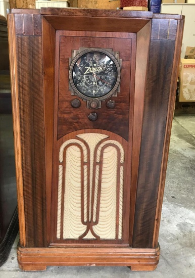 Antique 1936 Zenith 8S54 9 tube console radio